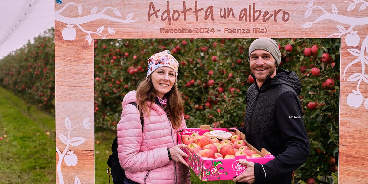 Pink Lady®, grande successo per “Adotta un Albero”